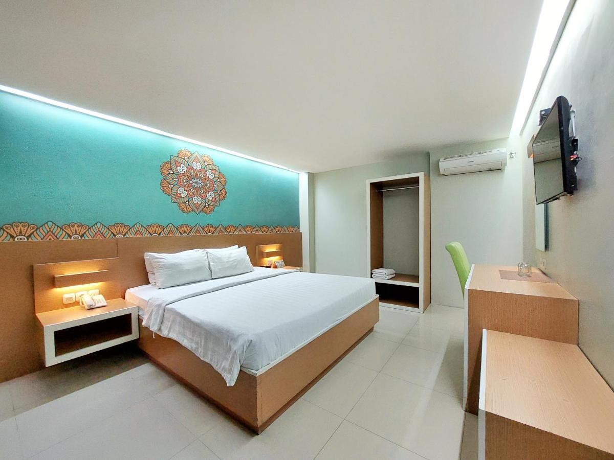 Shinta Guesthouse Malang Exteriér fotografie
