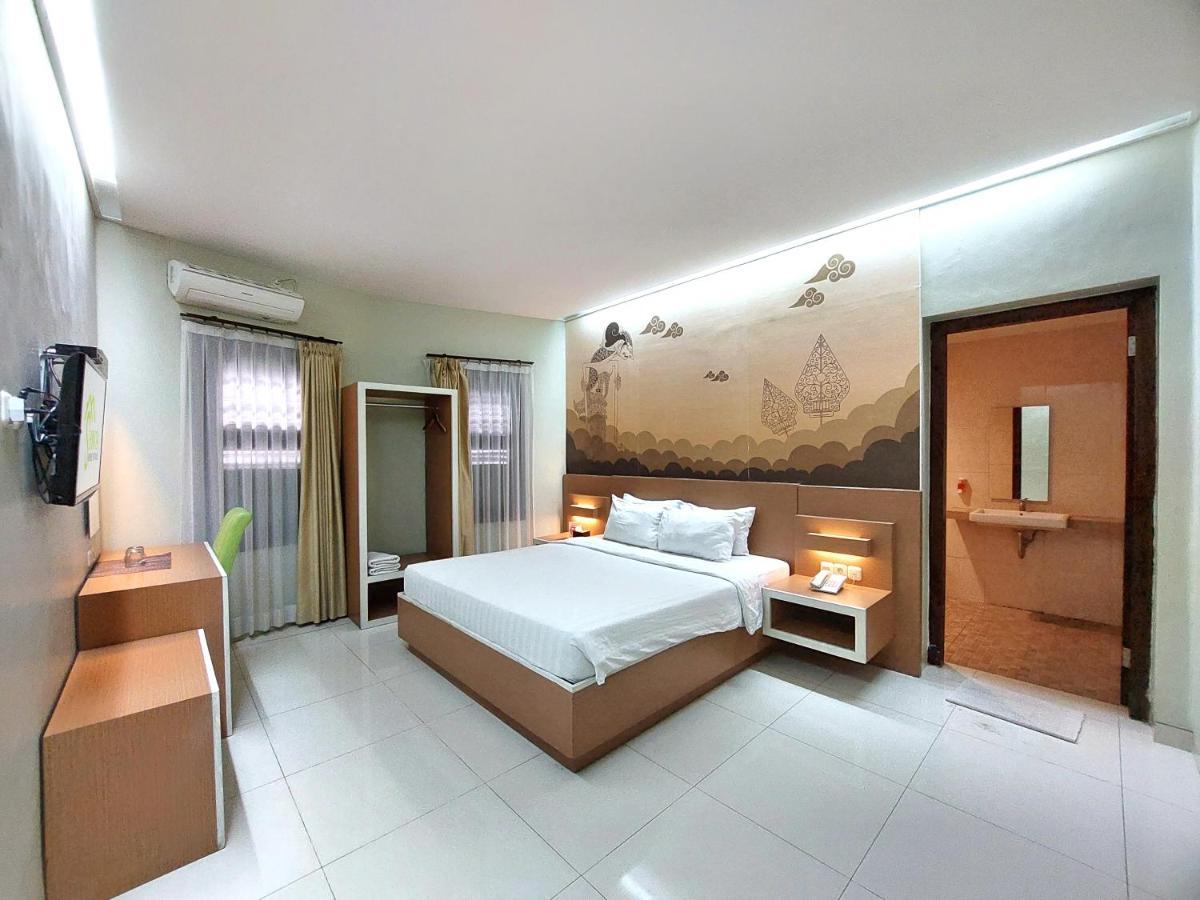 Shinta Guesthouse Malang Exteriér fotografie