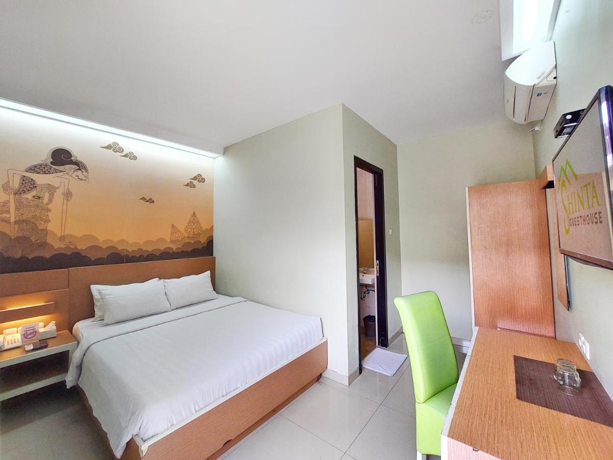 Shinta Guesthouse Malang Exteriér fotografie